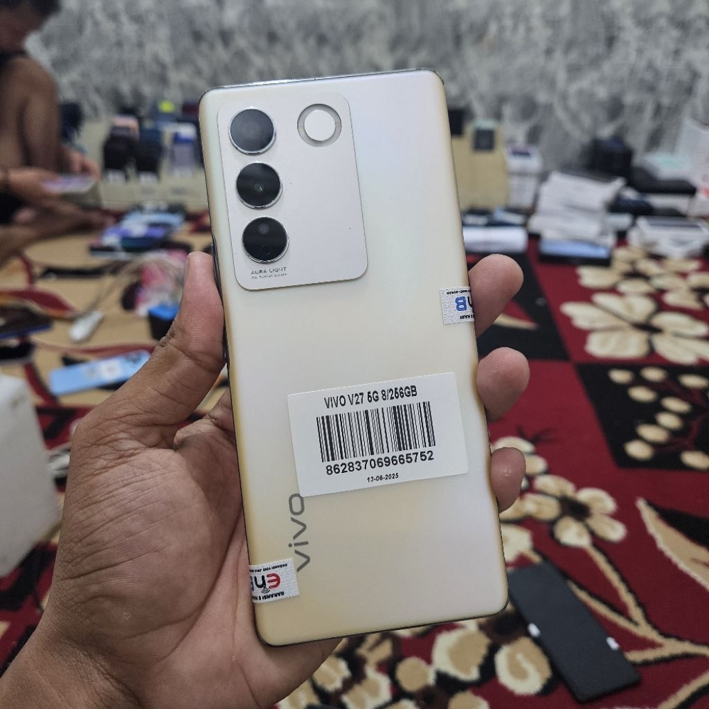 Vivo V27 5G Ram 8/256 Second
