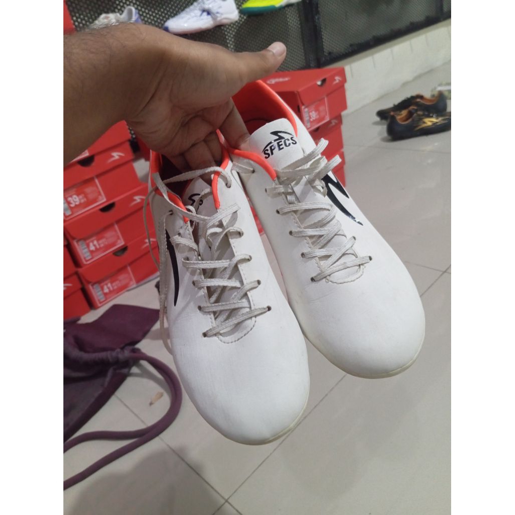 specs ls 20 white oxyfire