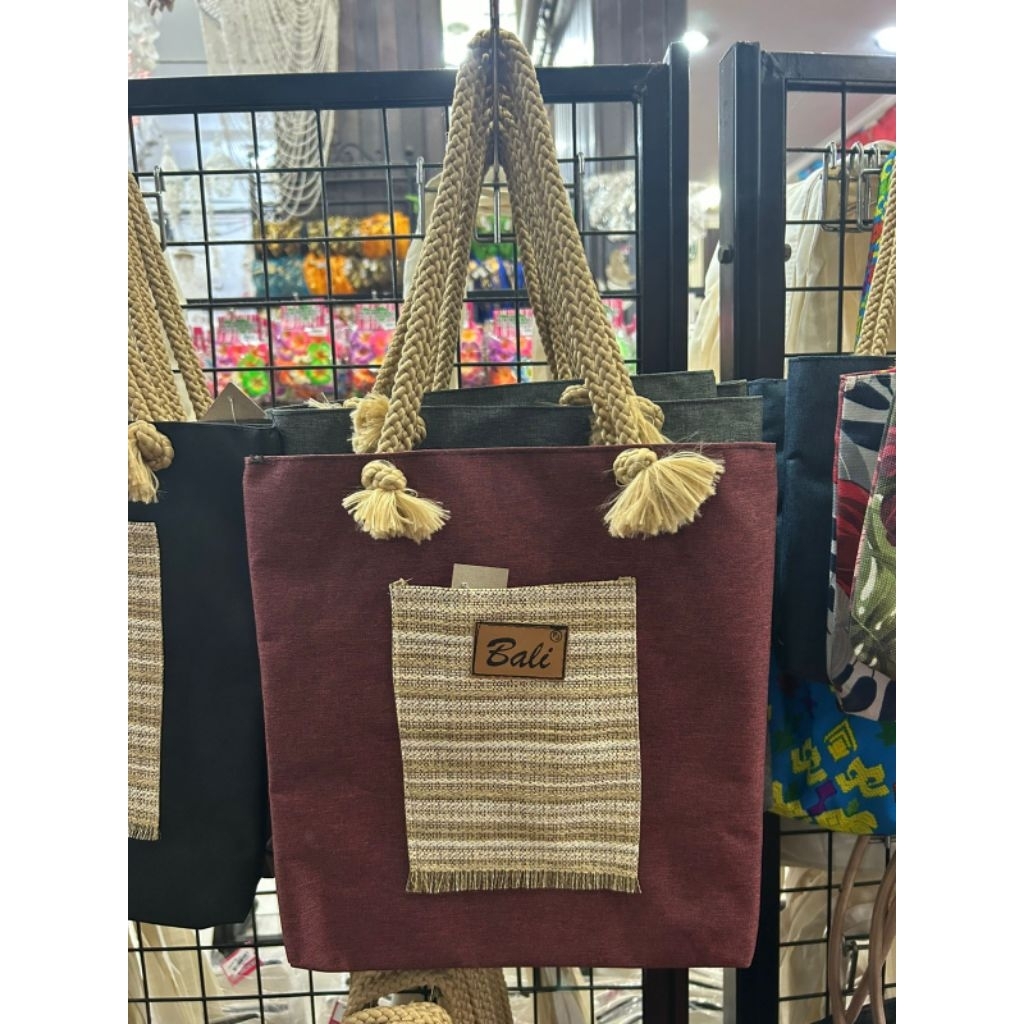 TAS OLEH OLEH KHAS BALI//TAS TOTEBAG BALI//SOUVENIR KHAS BALI