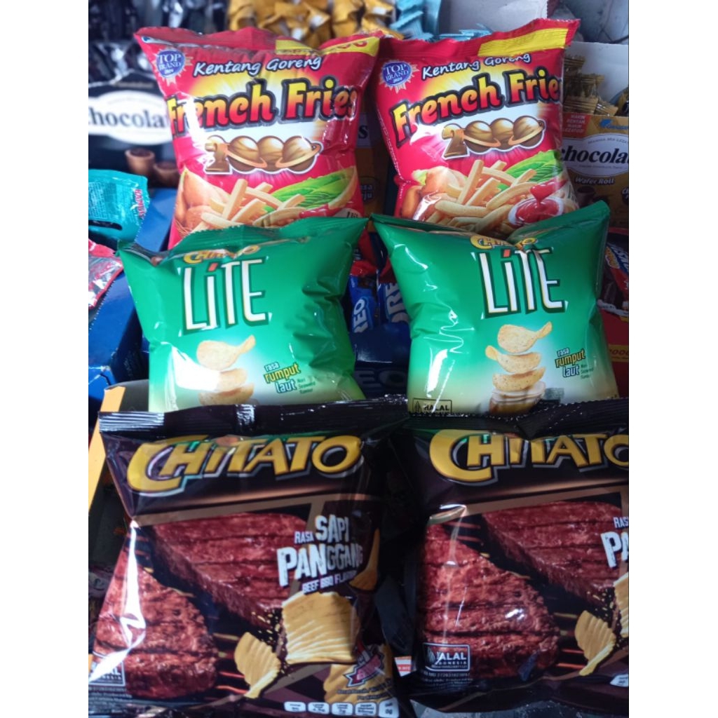 

chitato renceng isi 10 per pack chitato lite,qtela,happy TOS,Chiki balls,jetz,tictic,garudacrunch,taro