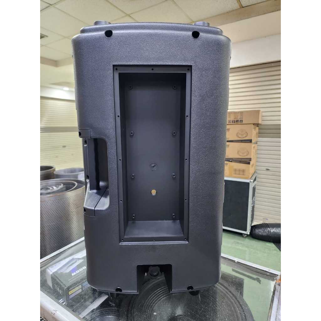 (JUAL 2 BUAH ) box speaker monitor 12″ full ram 12-1 fiber plastik model PEAVEY