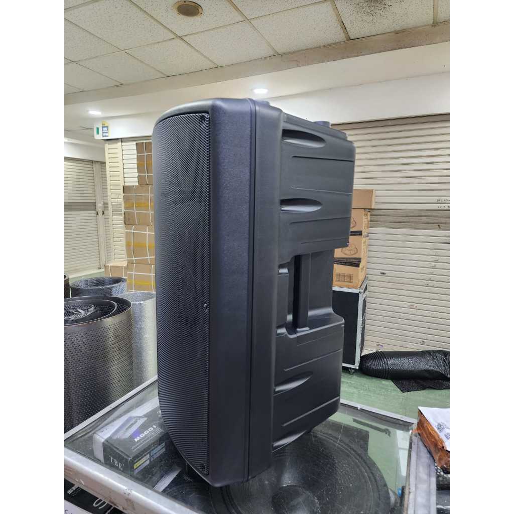 (JUAL 2 BUAH ) box speaker monitor 12″ full ram 12-1 fiber plastik model PEAVEY