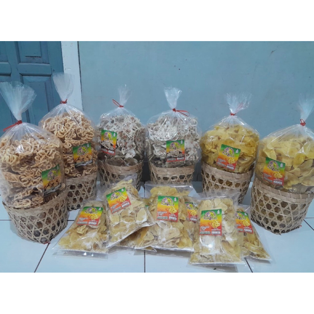 

Keripik Pisang/Peyek kacang