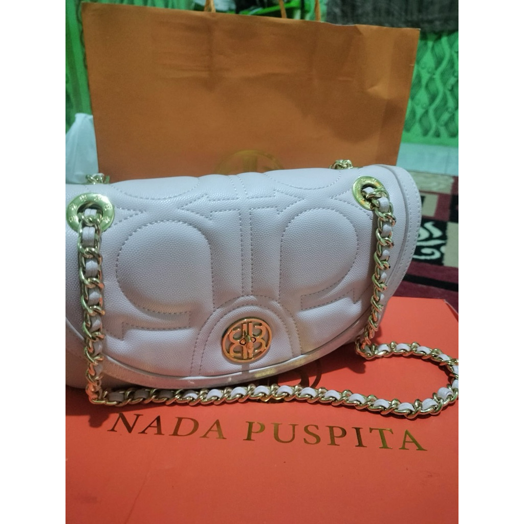 preloved bag nada puspita