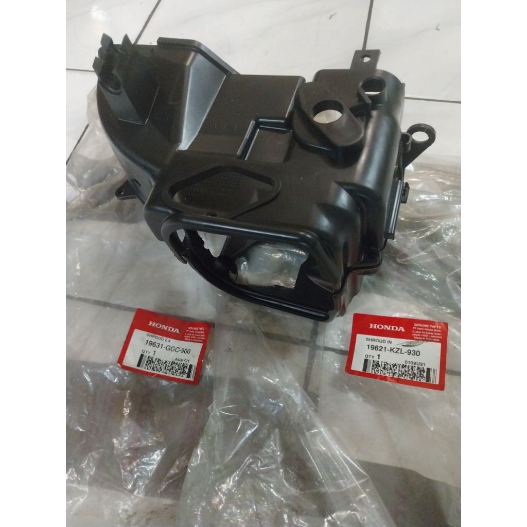 Cover mesin atas bawah untuk motor Spacy FI number part 19621KZL930 & 19631GGC900
