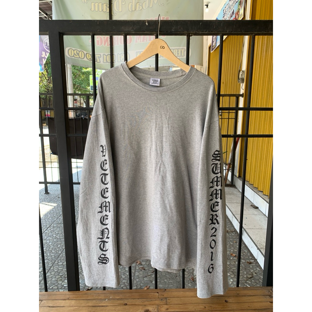 Vetements Summer 2016 Grey Long Sleeve Tee SS16