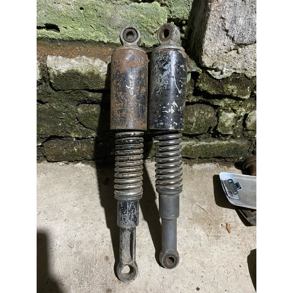 Shock Shockbeaker Peredam Kejut Belakang Honda s90z original