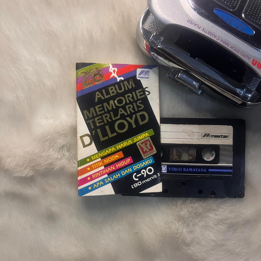 Kaset Pita DLLOYD 28 Album Memories Terlaris