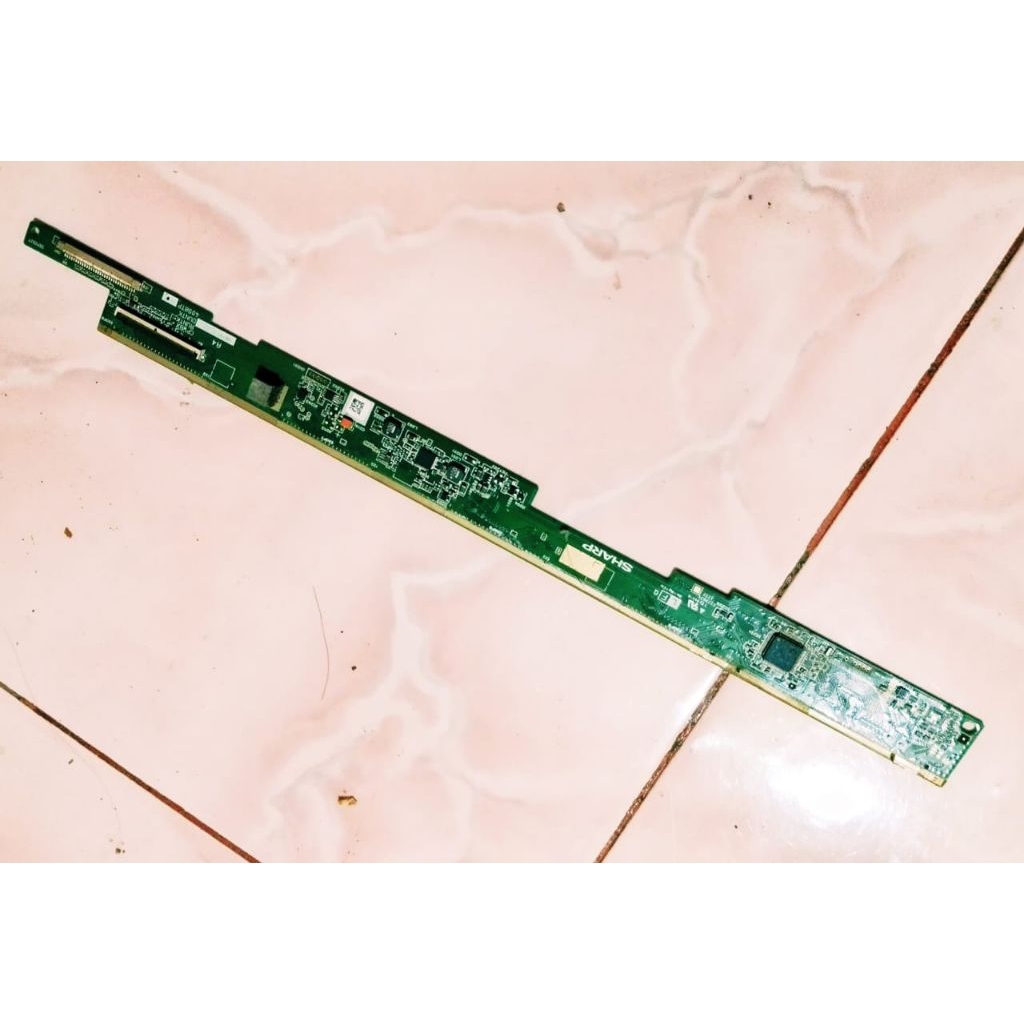 TCON TV SHARP LC 32L4071