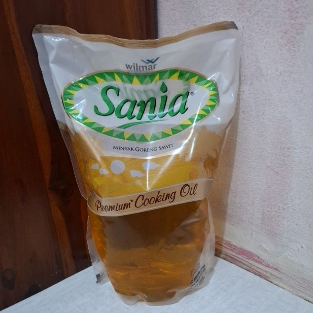 

sania minyak goreng 2 liter