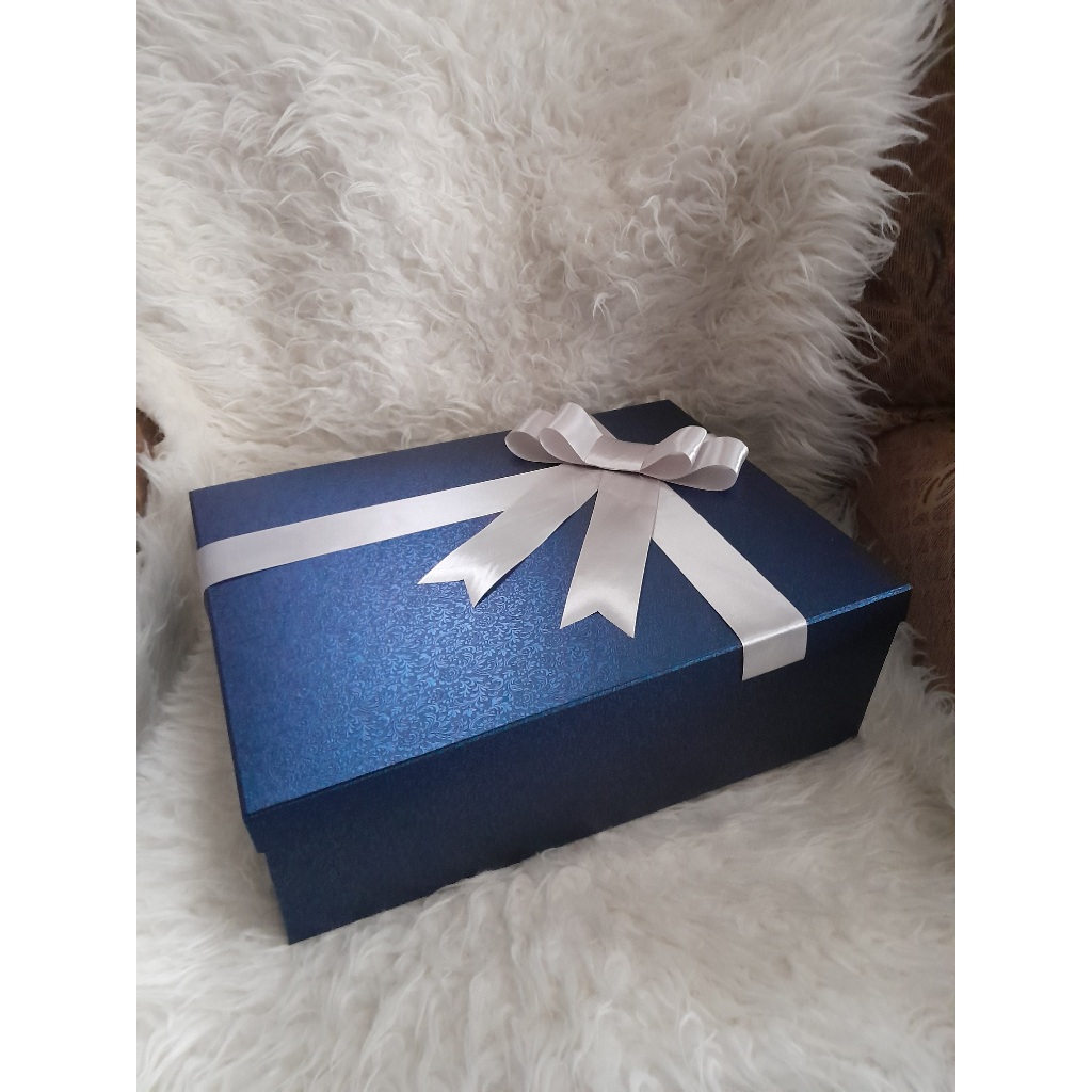 

Jumbo Box Kotak Kado P 60cm, L 45cm, T 15cm / Box Kado Jumbo Kotak Kado / Box Kado Besar Murrah