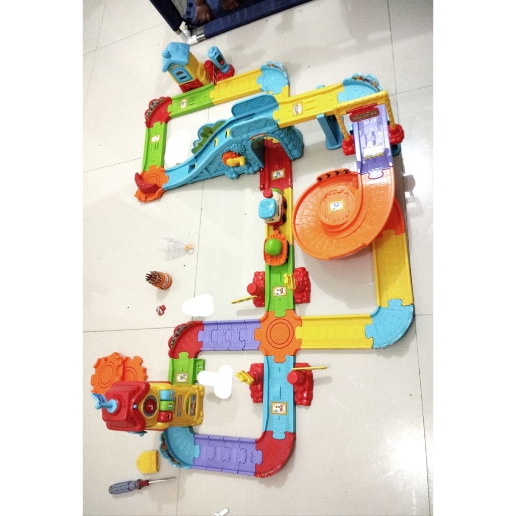 preloved Vtech Train Station toot go smart wheels kereta BUKAN Leapfrog ELC Fisher Price Playskool H