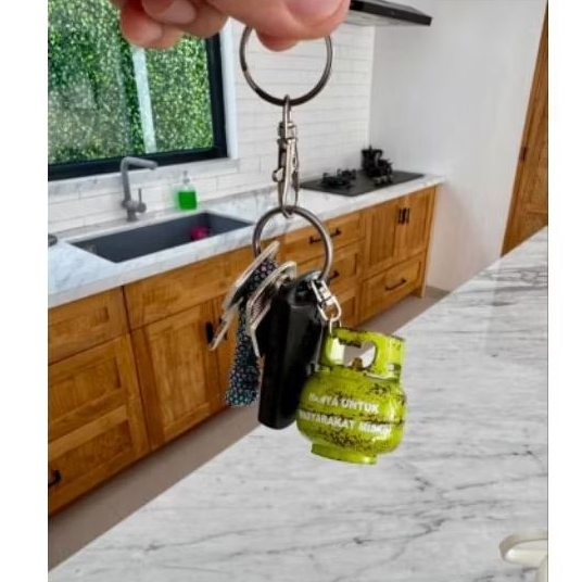Ganci Gantungan kunci Motor unik bentuk Gas Lpg 3kg hijau