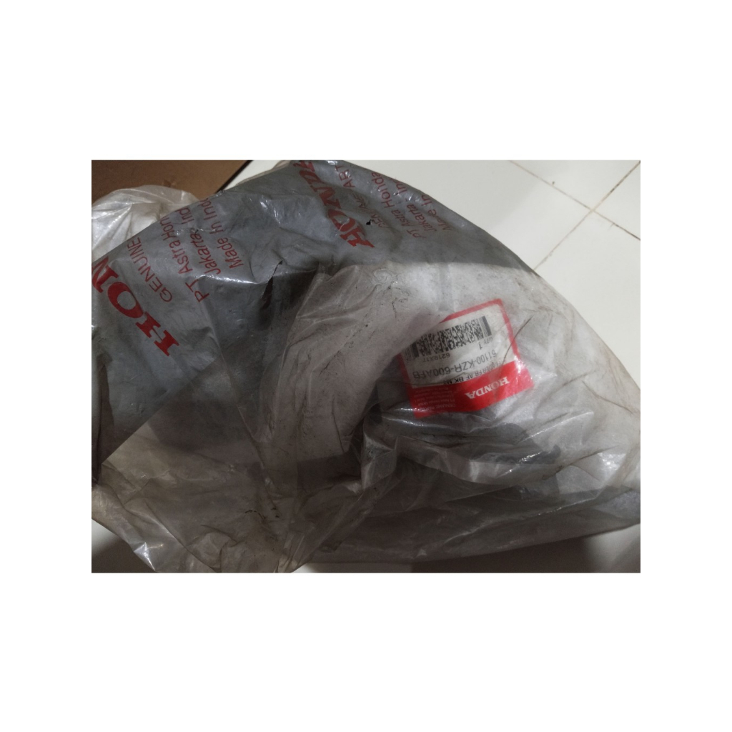 spakbor depan vario 125 hitam 61100KZR600AFB