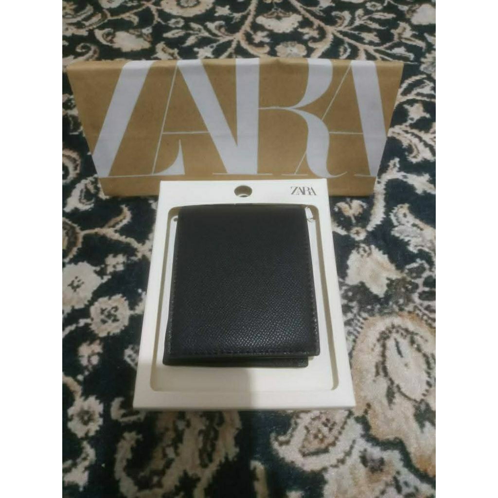 Dompet cowok merk Zara