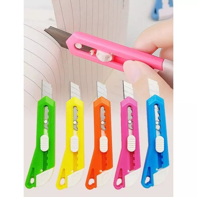 

Pisau Cutter Mini Tajam Pemotong Pembuka Paket Cutter Kecil Tajam Minimalis