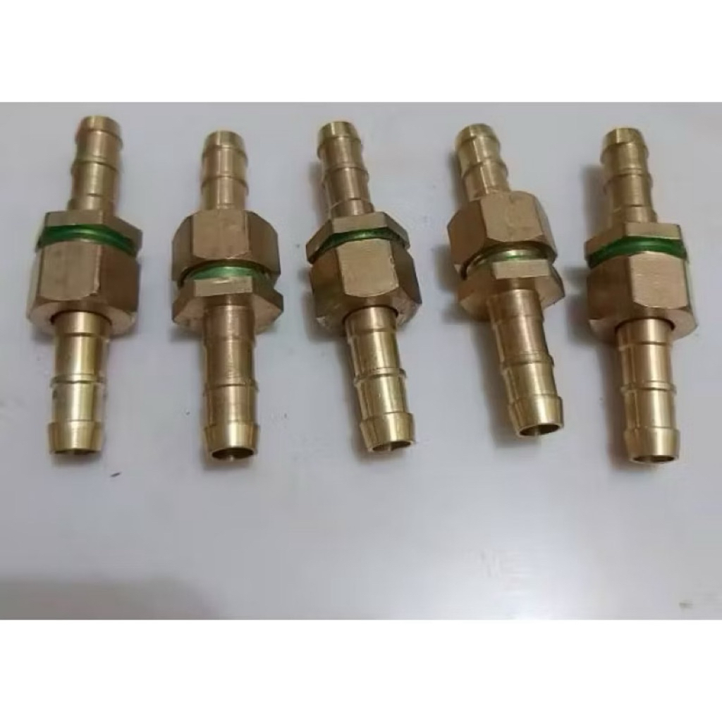 SAMBUNGAN SELANG KOMPRESOR DAN SELANG CUCI MOTOR