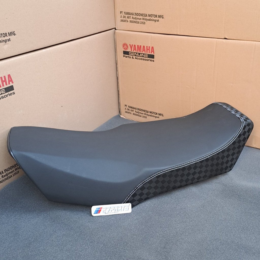 SEAT JOK RX KING MODEL PERAHU PREMIUM KULIT MOTIF KOTAK KOTAK JAHITAN PINGGIR PUTIH RX KING