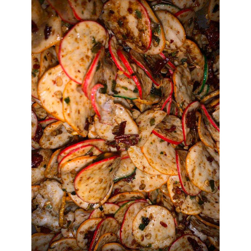 

KERUPUK SEBLAK BANTET//PEDAS DAUN JERUK 1KG