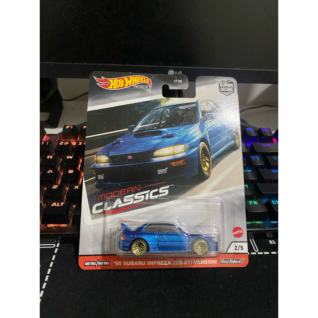 Hotwheels Premium Modern Classic Subaru Impreza