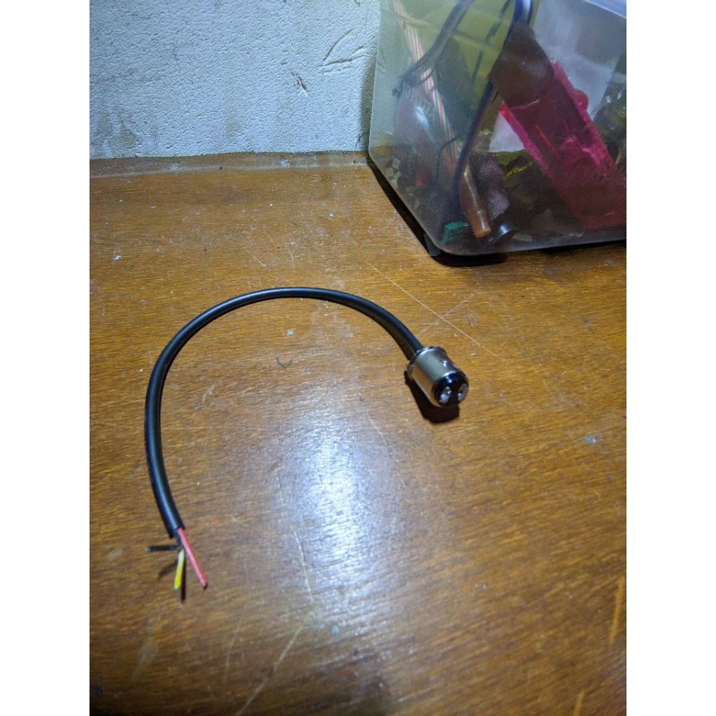 soket bayonet / soket lampu motor