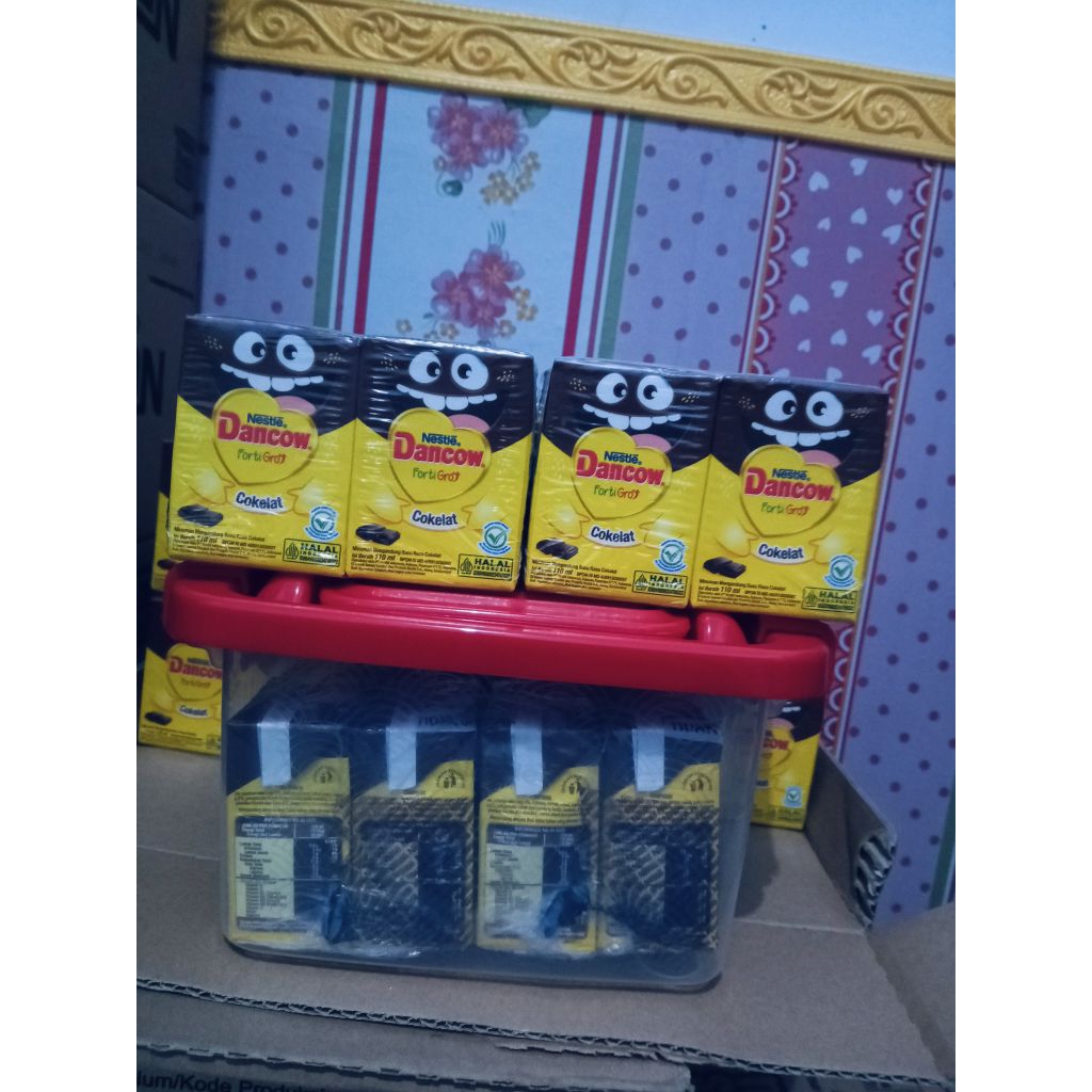 

Dancow uht coklat 110ml 8pcs free box