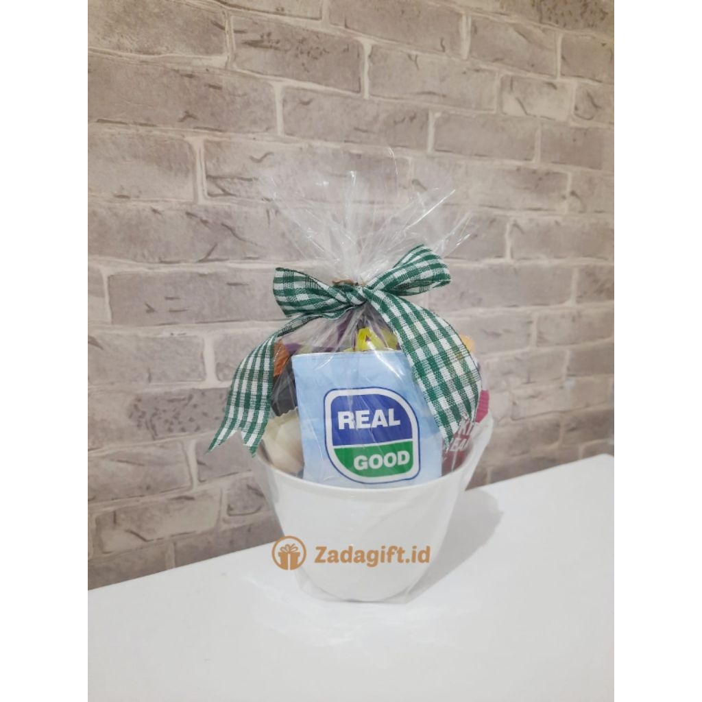

Snack Ulang tahun / hampers Snack (kemas plastik)