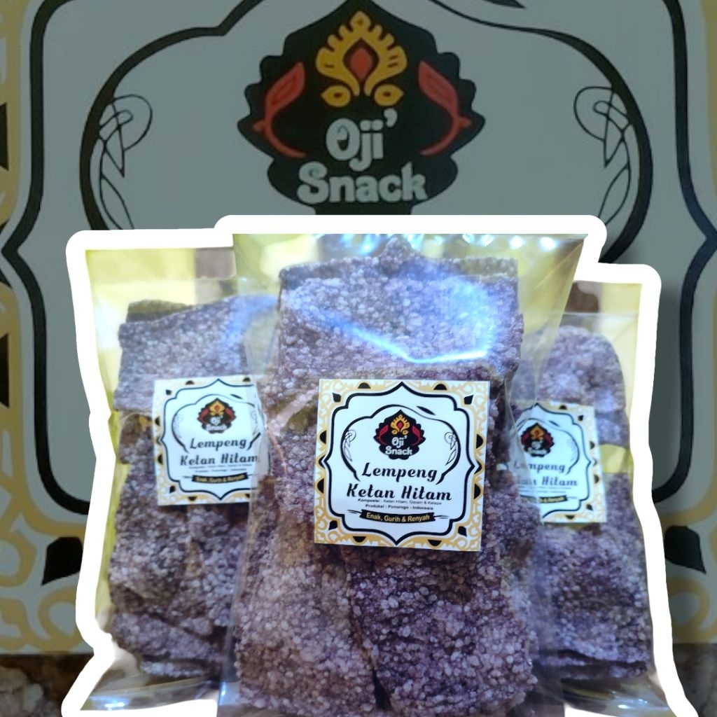 

Camilan tradisional "Lempeng ketan hitam