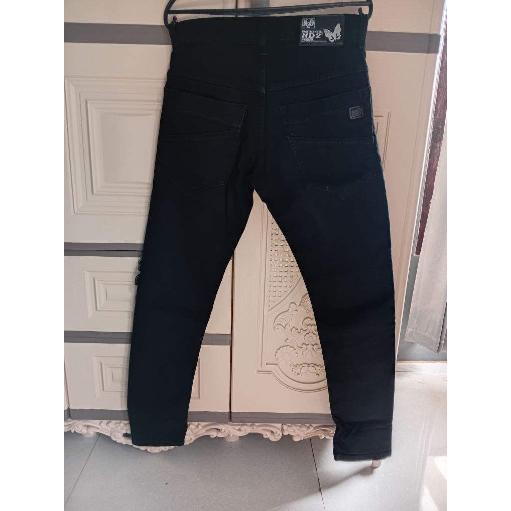 Celana jeans skinny pria PRELOVED