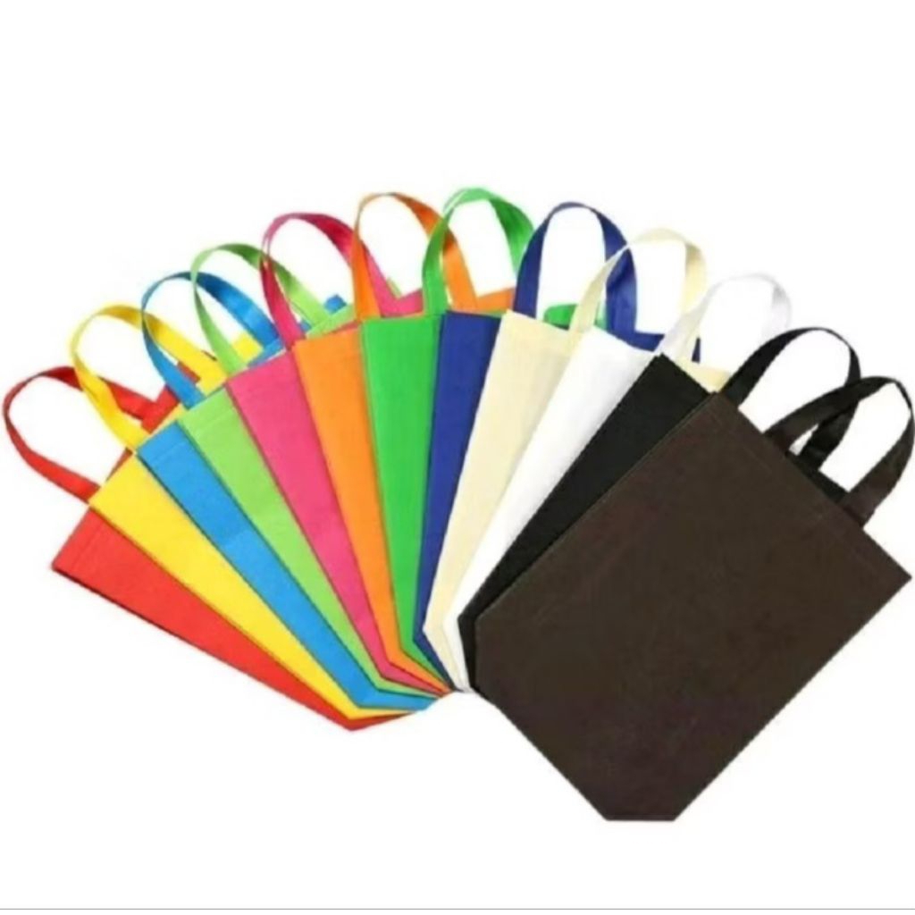 

Tas Spunbond Seminar 35x30x10 Lipat Bawah / Bawah Kotak Bentuk Persegi Tas Goodibag Tas Hampers Tas Souvernir Hajatan