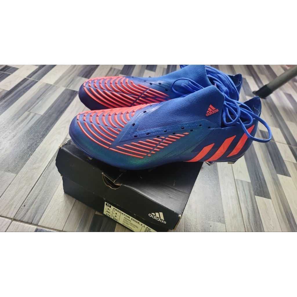Sepatu Bola Adidas Predator Edge.1