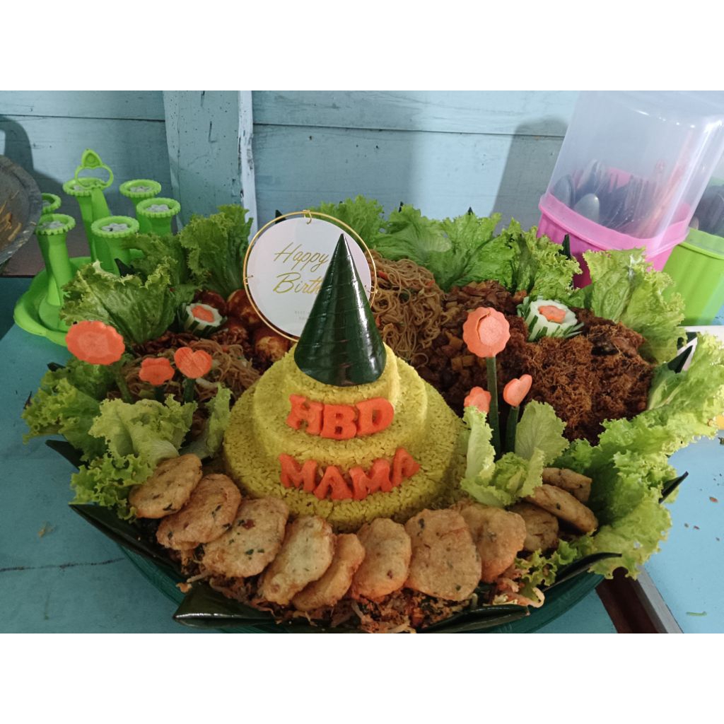 

nasi tumpeng paket lengkap