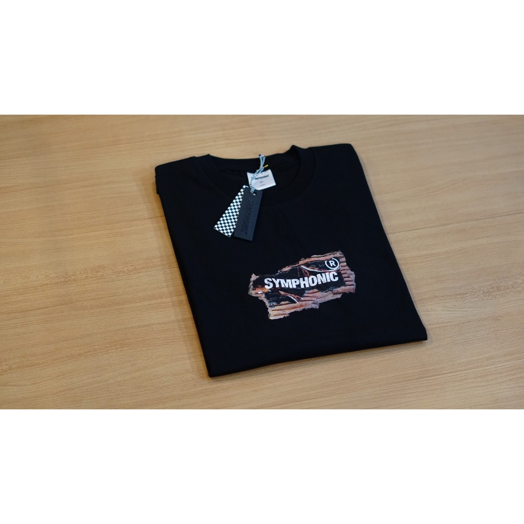 Kaos Symphonic Hitam