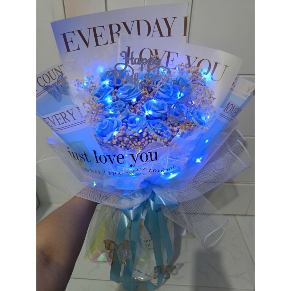 

BUKET ULTAH / BUKET VALENTINE / BUKET MURAH / BUKET BUNGA / BUKET ANNIVERSARY / KADO / HAMPERS / BUKET LED / BUKET LAMPU / BUNGA