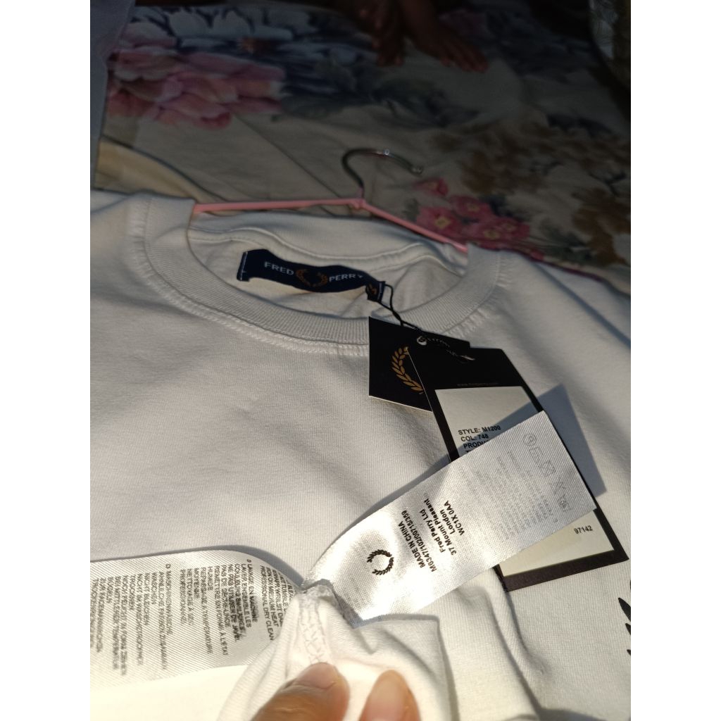 (NEW) Kaos putih FRED PERRY ORIGINAL