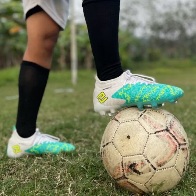 Promo Terbaru Erzuma - Sepatu Bola Erzuma Original Neo Boost Python Free Kaos Kaki & Sticker