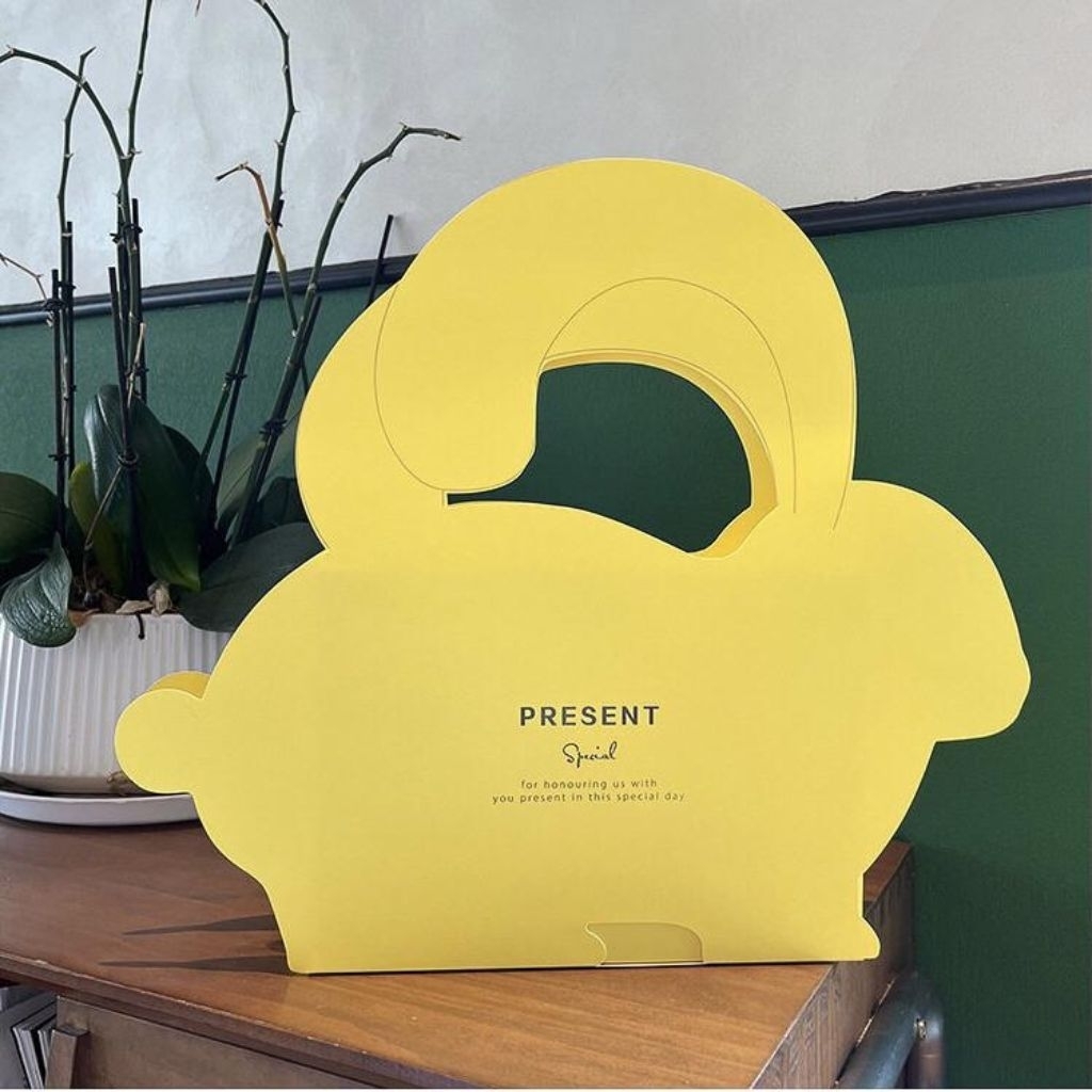 

BUNNY YELLOW - Box mooncake 75gr sekat 6 bentuk kelinci rabbit mid autumn dus kue bulan nastar pie