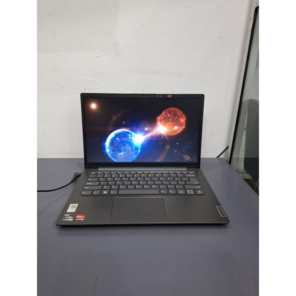 lenovo v14 amd ryzen 5-5500 ram 8/256 ssd amd radeon 2gb mulus