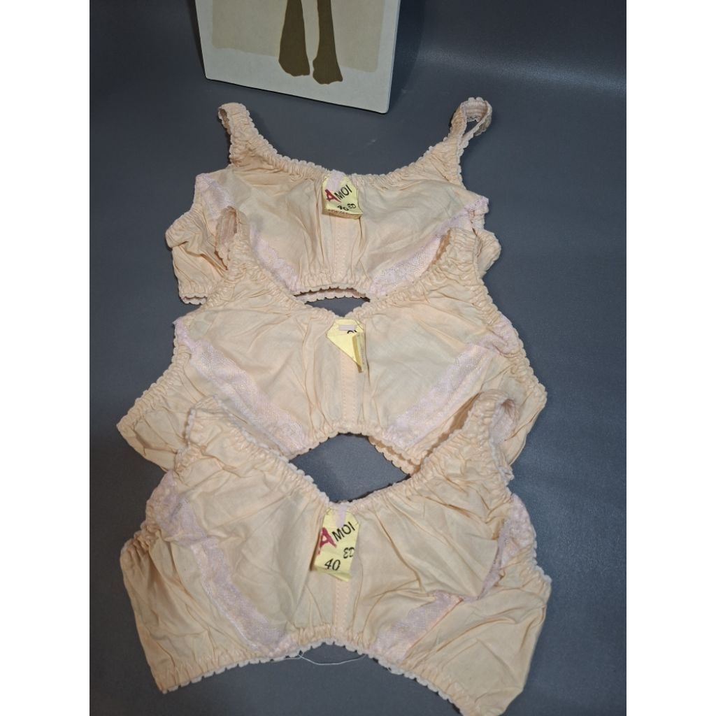 Bra anak anak(Dapat 2) / BH anak anak / anak belajar pakai Bra / bahan nya gk tebel banget, tanpa bu