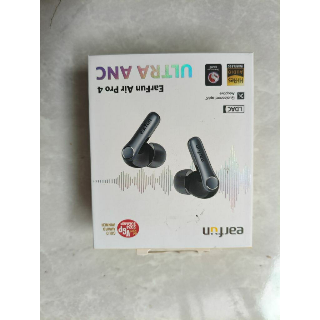 earfun air pro 4 black