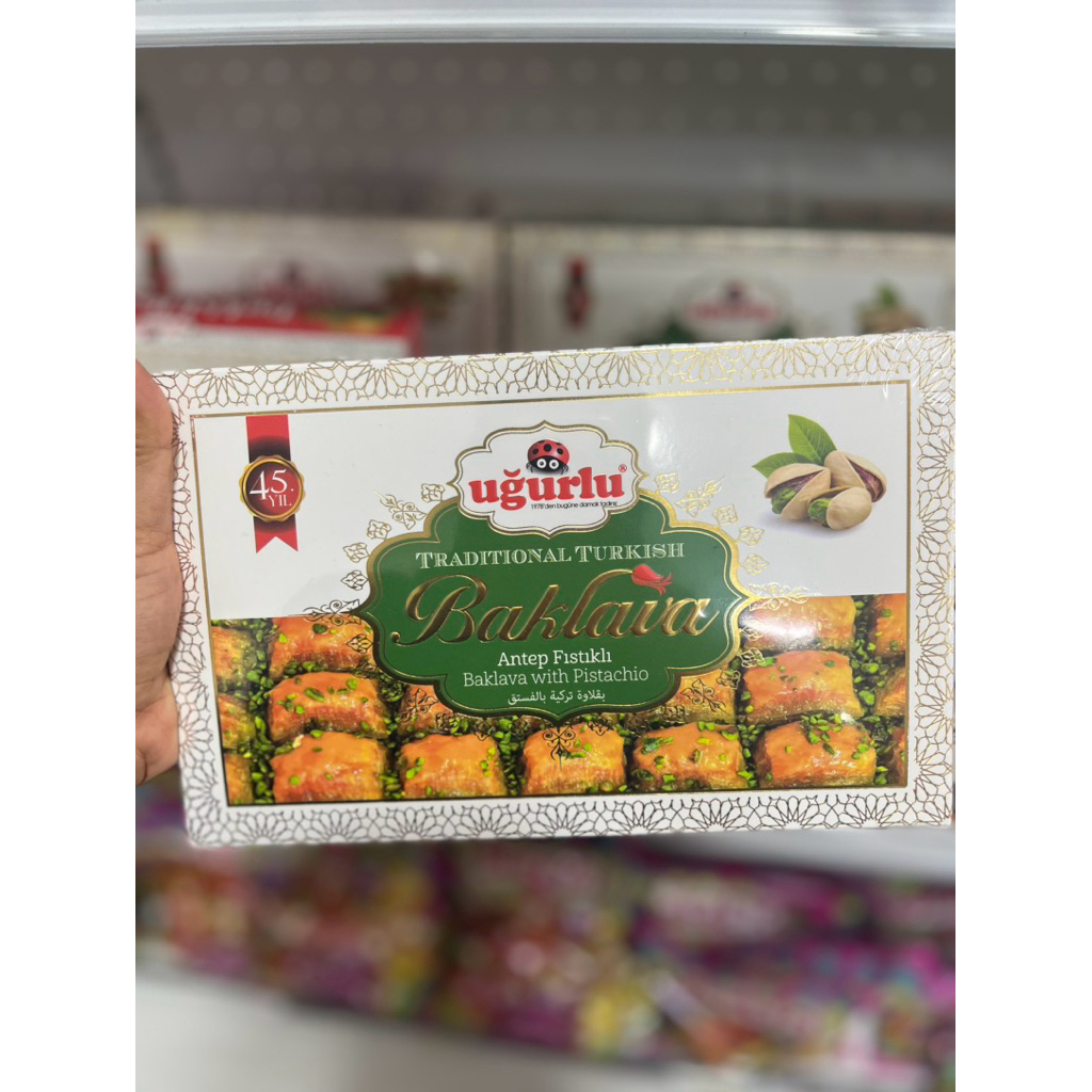 

UGURLU BAKLAVA TURKI 400 gram BAKLAVA KERING