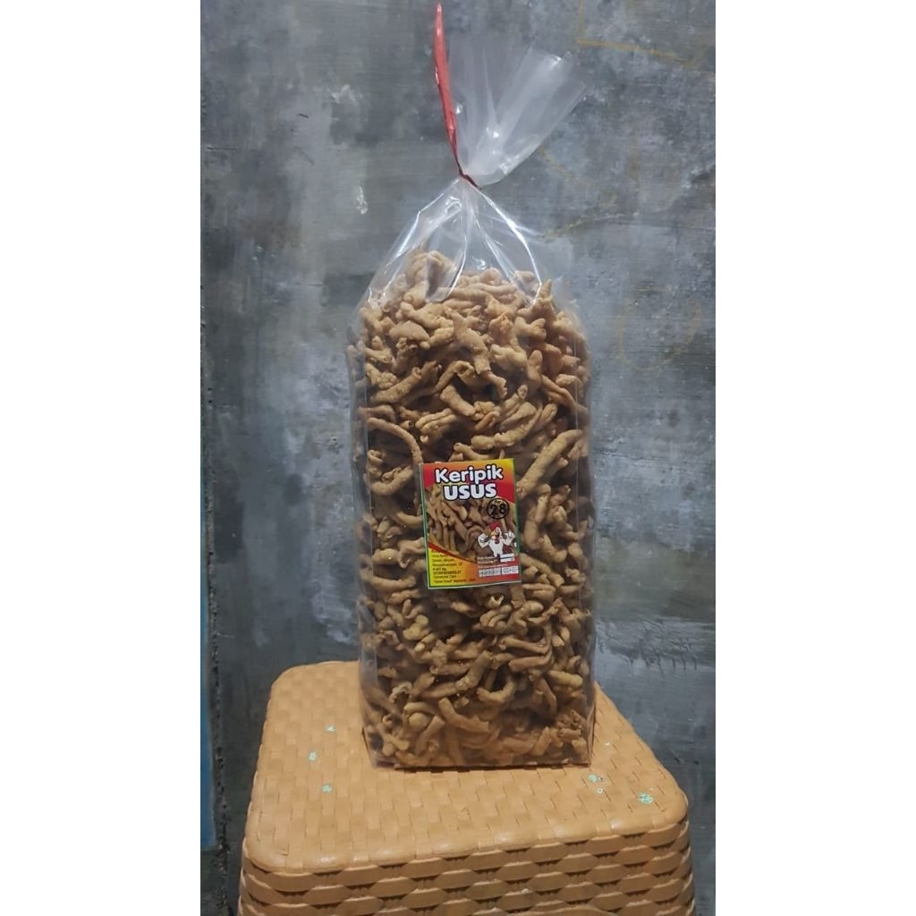 

keripik usus renyah tidak amis hasil produksi sendiri