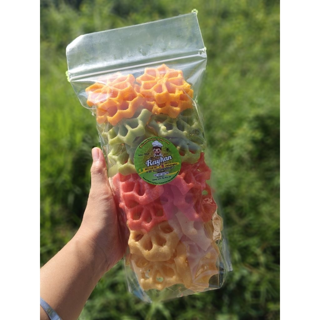 

KEMBANG GOYANG pouch warna