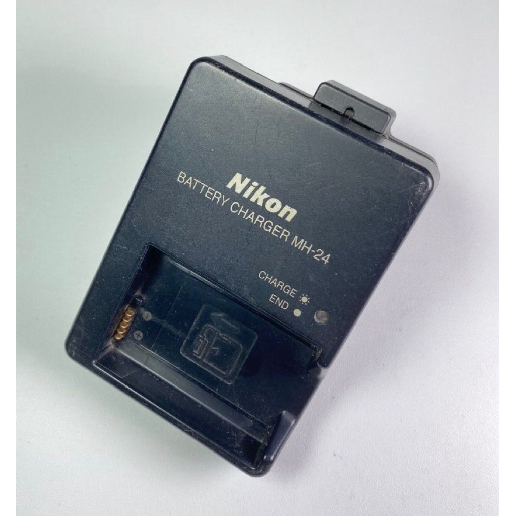 Charger kamarra Nixon second