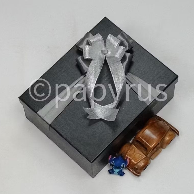 

PAPYRUS 20x25 Tinggi 10cm Kotak Kado Gift Box V2