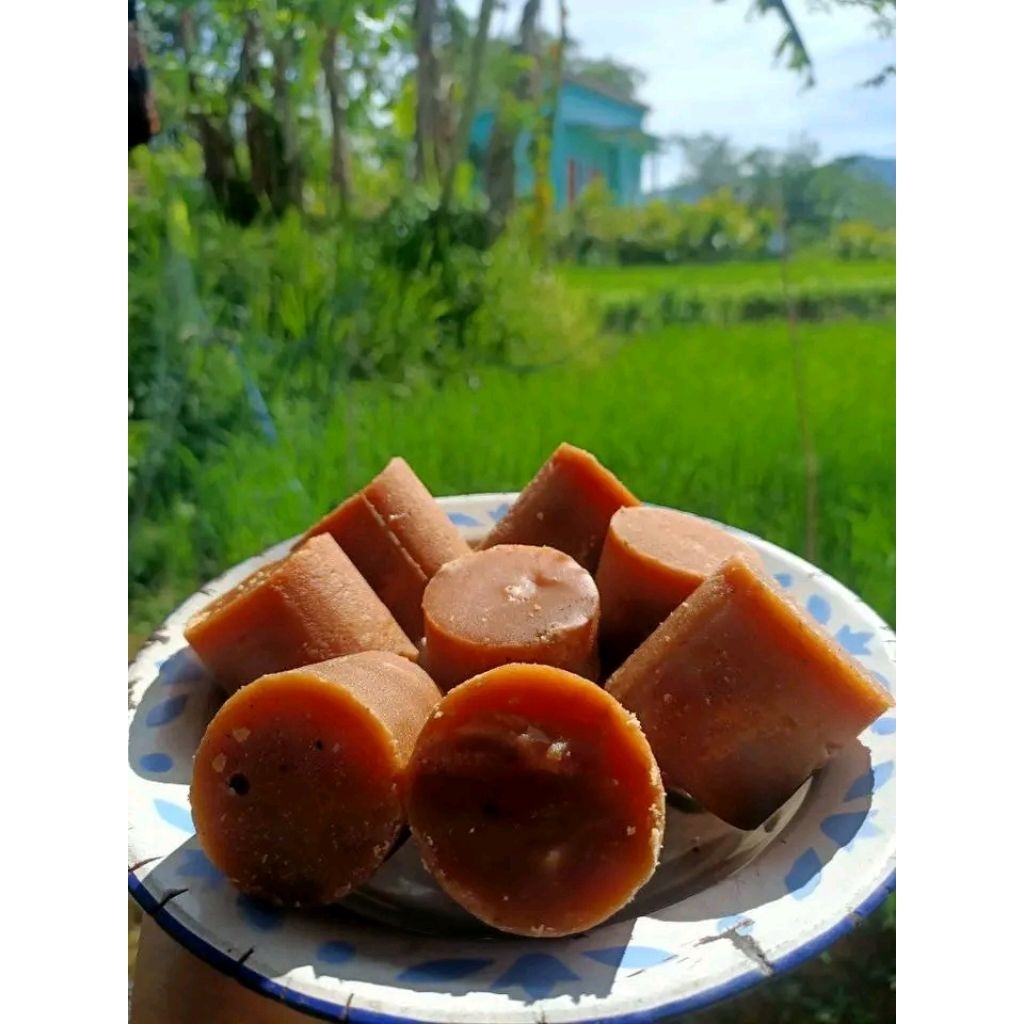 

GULA AREN ASLI 100%/GULA KAWUNG ASLI DI BUNGKUS DAUN KERING 1KG/GULA KAWUNG DARI AIR NIRA100%ASLI