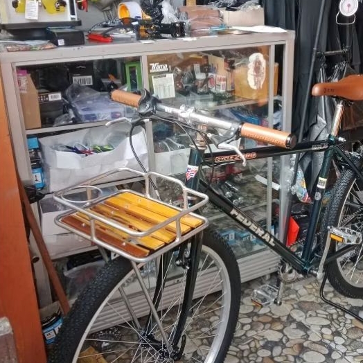 Rak depan sepeda alas kayu keranjang depan  commuter bike holder gelas kopi