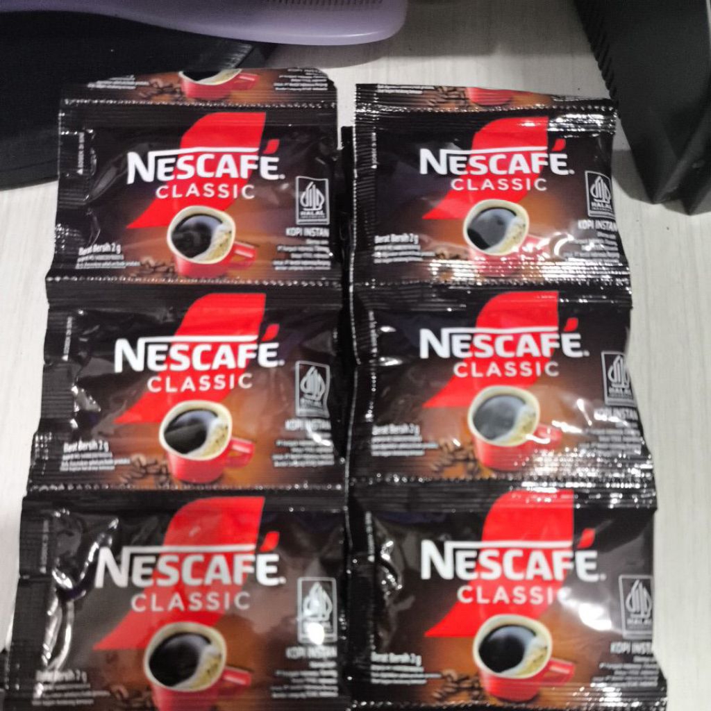 

Nescafe klasik per rtg isi 10 bgks kemasan baru