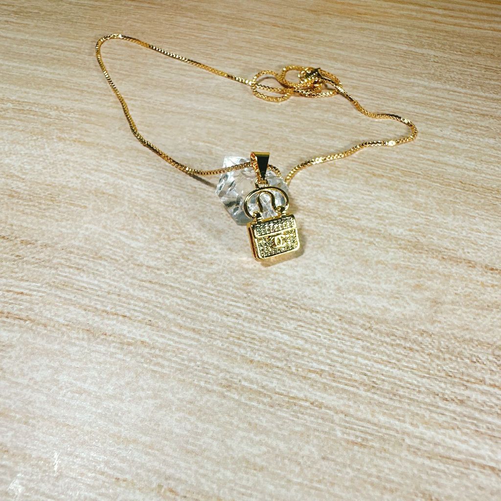 Kalung Titanium Lapis Emas  Permata Gembok Berlian Kalung Rantai Itali Titanium Xuping Anti Karat