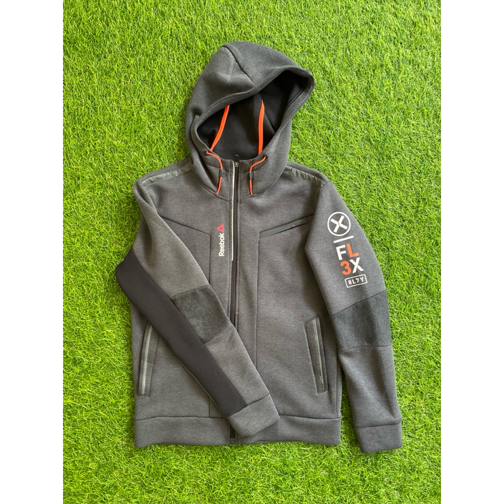 JAKET REEBOK